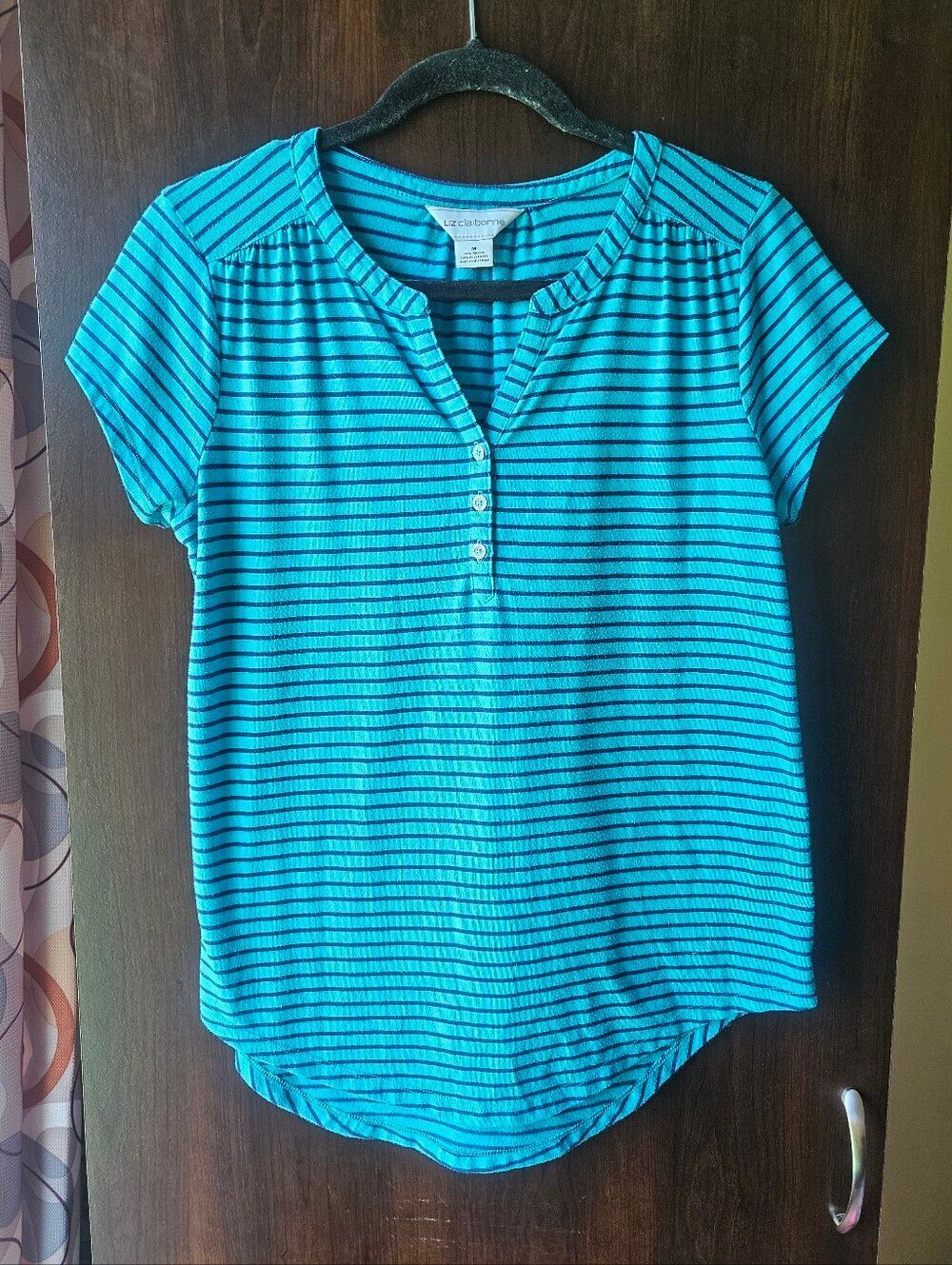 Liz Claiborne Blue Striped Short Sleeve Henley Top Size Medium